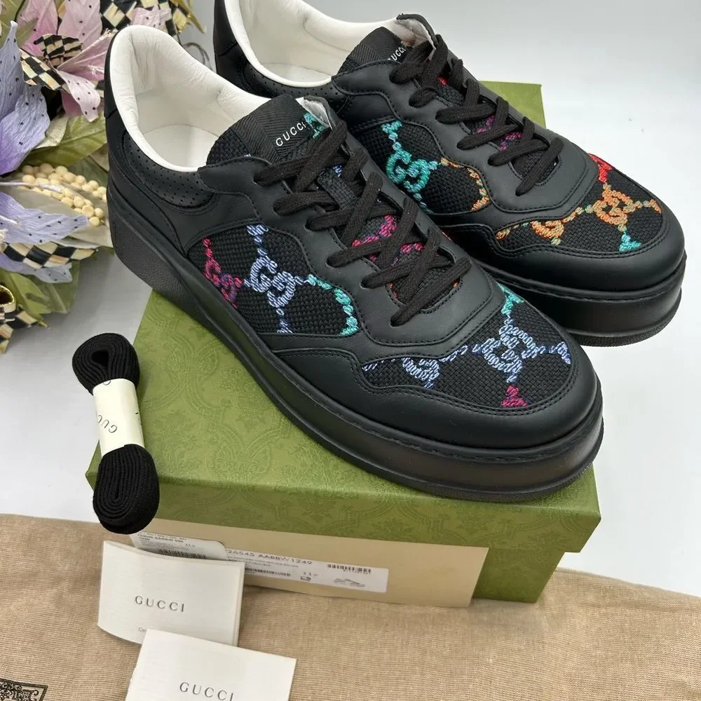Men’s Gucci, GG embroidered sneakers size 11.5 made in Italy - Picture 9 of 10